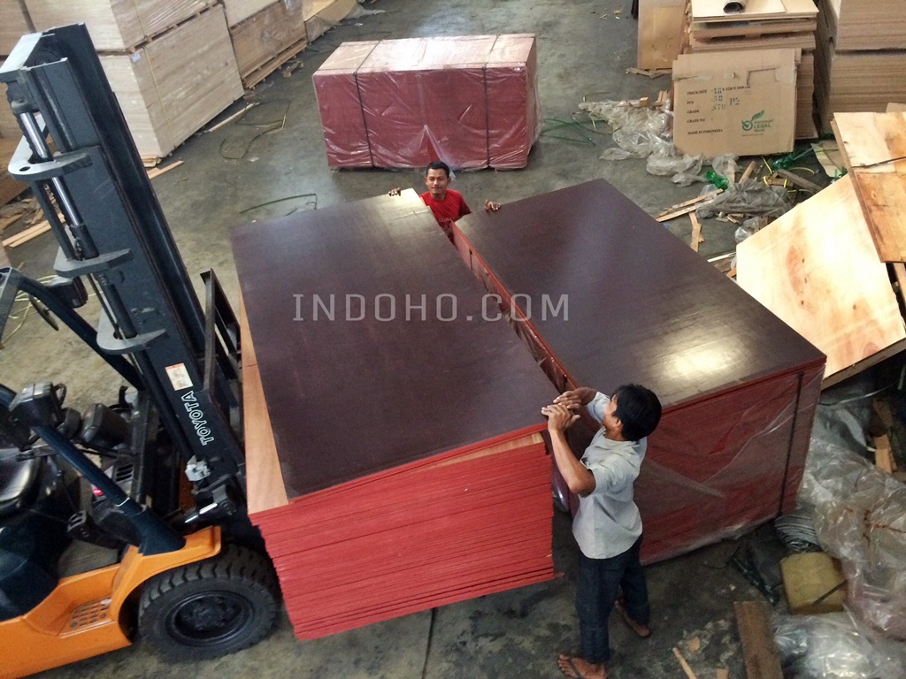Triplek Phenolic Film Face Tasikmalaya